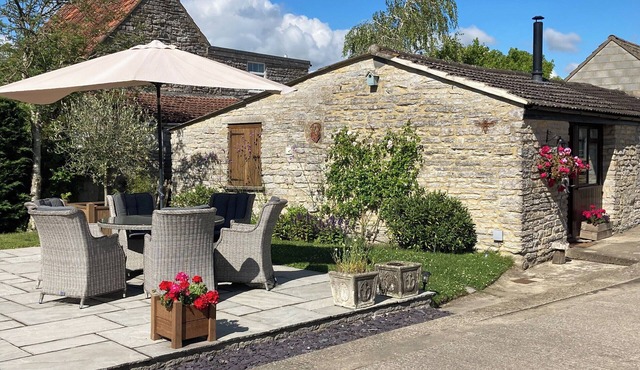 2 bedroom accommodation in East Lydford, near Somerton