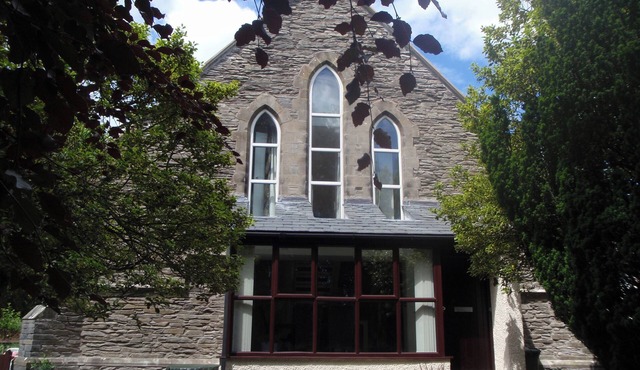 2 bedroom accommodation in Staveley