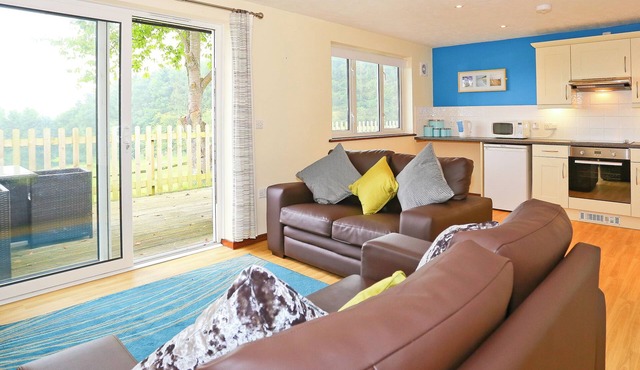 2 bedroom accommodation in Uckfield