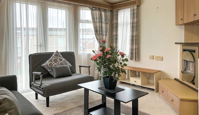 2 bedroom accommodation in Brechin