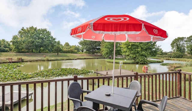 2 bedroom accommodation in Yaxham, Dereham