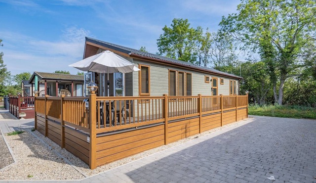 2 bedroom accommodation in Yaxham, Dereham