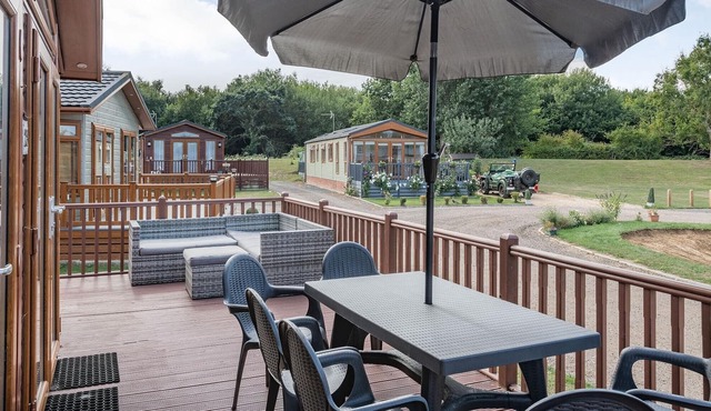 2 bedroom accommodation in Yaxham, Dereham