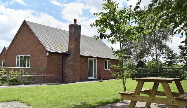2 bedroom accommodation in Malvern