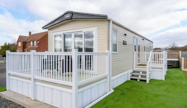2 bedroom accommodation in Retford