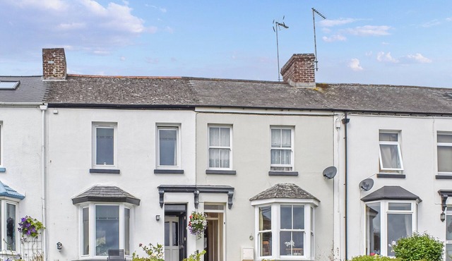 2 bedroom accommodation in Saltash
