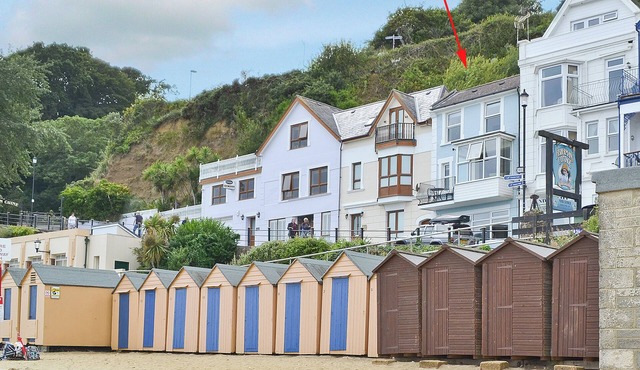 2 bedroom accommodation in Shanklin