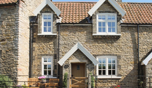 2 bedroom accommodation in Brantingham, near Beverley