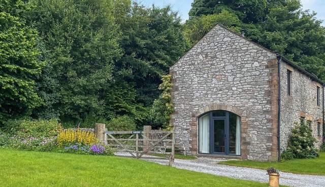 2 bedroom accommodation in Blackwell in the Peak, near Buxton