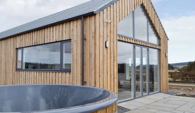 2 bedroom accommodation in Keith
