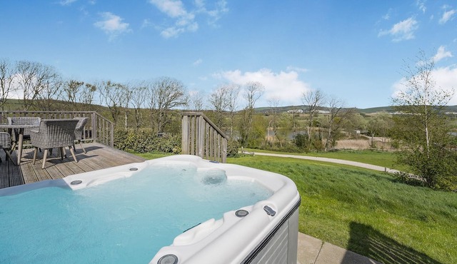2 bedroom accommodation in Lewes