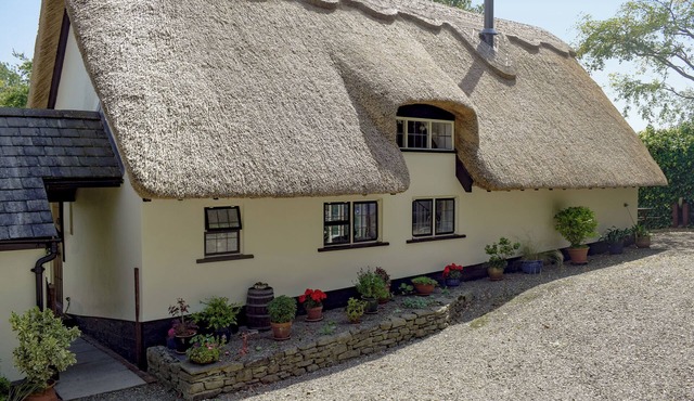 2 bedroom accommodation in Richards Castle, near Ludlow
