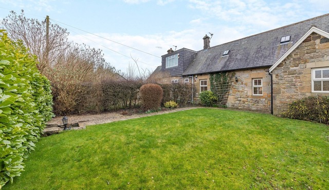 2 bedroom accommodation in Newton-on-the-Moor, near Alnwick