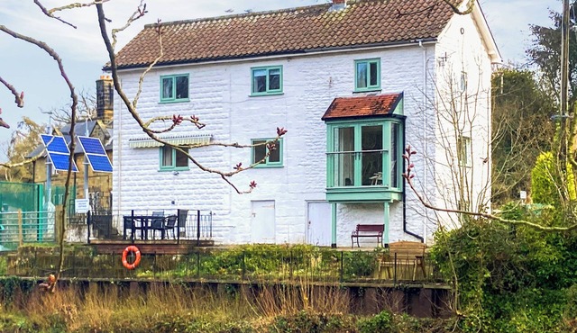 2 bedroom accommodation in Ruswarp, near Whitby