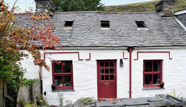 2 bedroom accommodation in Cwm Penmachno, near Betws-y-Coed