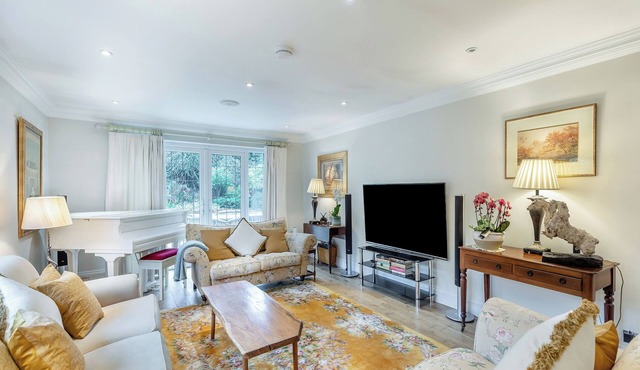2 bedroom accommodation in Penn