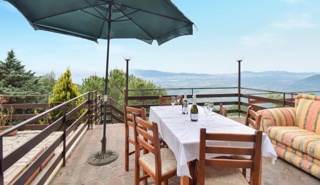 2 bedroom amazing home in Serrone