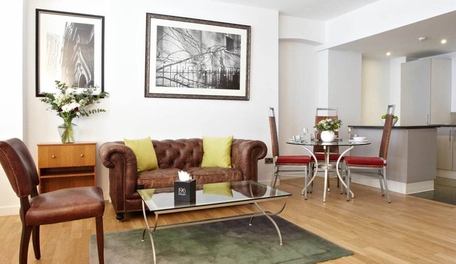 2 Bedroom Apartment in Liverpool Street