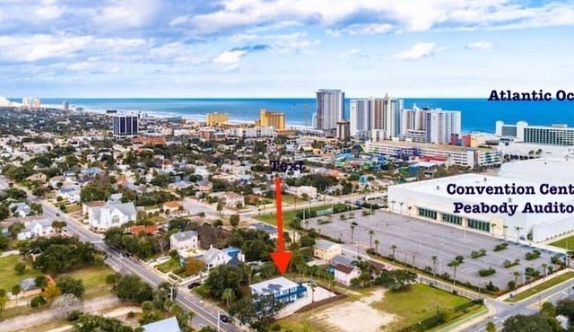 2 Bedroom apt walking distance to Beach & Ocean Center