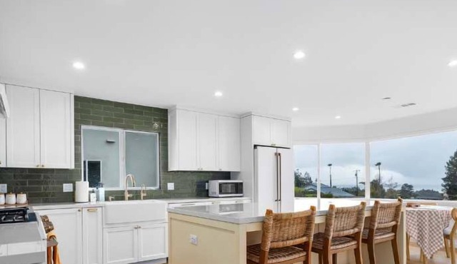 2 Bedroom Aptos Home With Ocean View!
