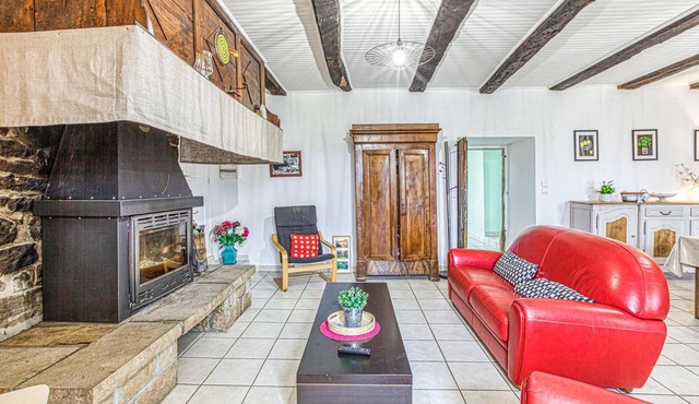 2 bedroom beautiful home in Pierrefiche