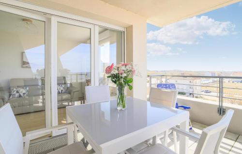 2 Bedroom Beautiful Apartment In Stella Plage
