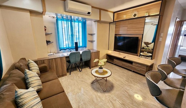 2 Bedroom Corner