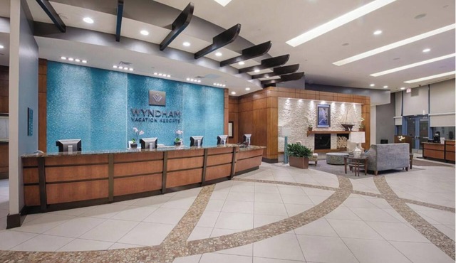 2-Bedroom Deluxe Suite on the National Harbor with WiFi, Indoor Pool, and more