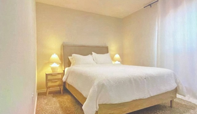 2-bedroom house in quaint New Iberia with cool AC