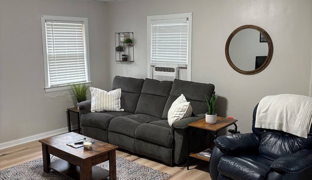 2-bedroom house within walking distance to Northwest Missouri State University