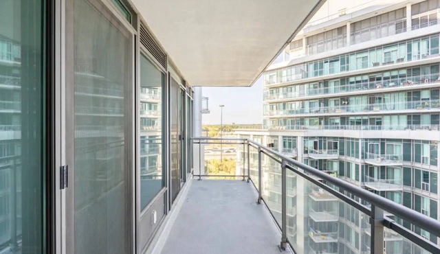 2 Bedroom Lakrefront Condo