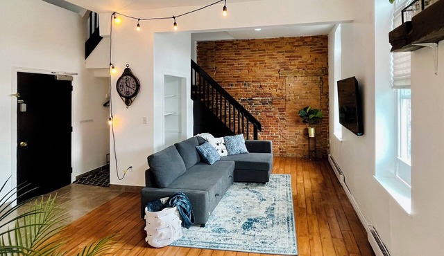 2-bedroom Loft in the ❤️ of Niagara