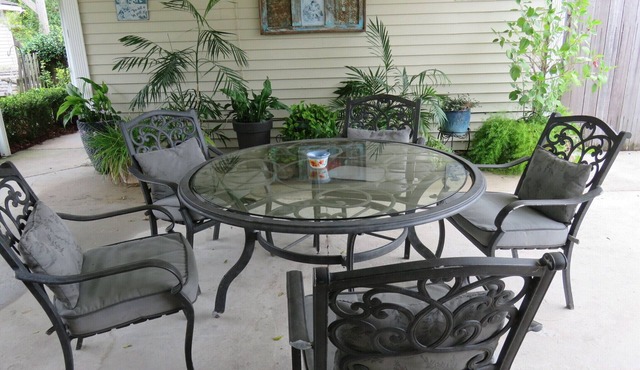 2 Bedroom near French Quarter