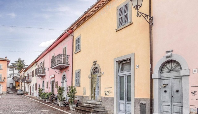2 bedroom nice apartment in Baschi TR
