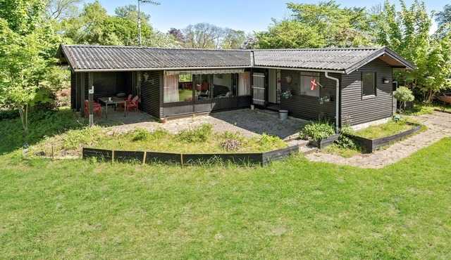 2 bedroom nice home in Kirke Hyllinge