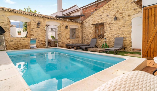 2 bedroom nice home in El Colmenar