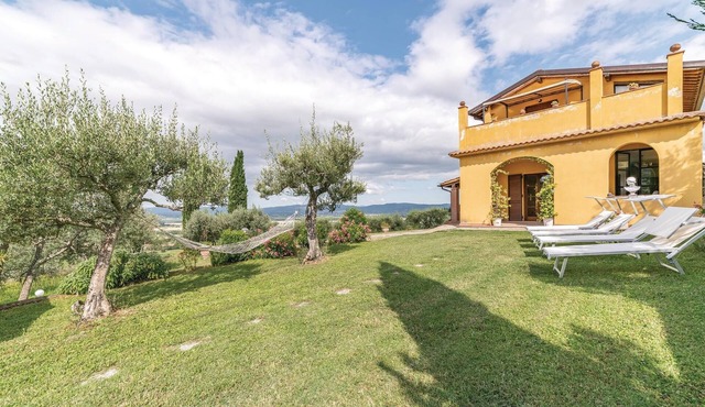 2 bedroom nice home in Arezzo -AR-