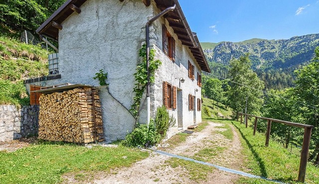 2 bedroom nice home in Sovramonte