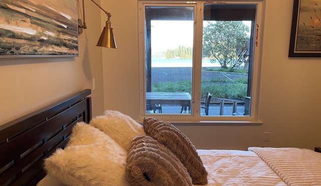 2 bedroom Oceanfront - Billing spit
