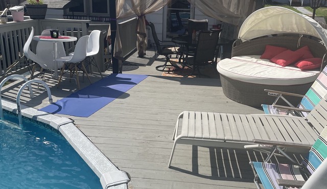 2-bedroom residential home with pool 30 mins from NYC and Beaches