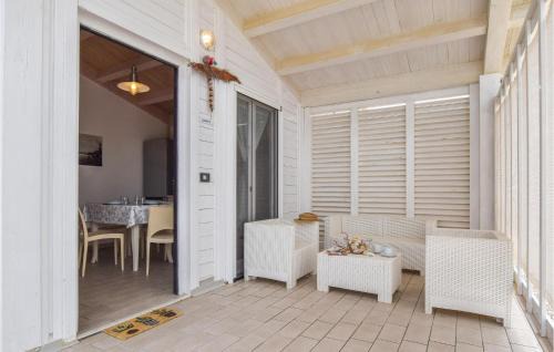 2 Bedroom Stunning Home In Torrenova