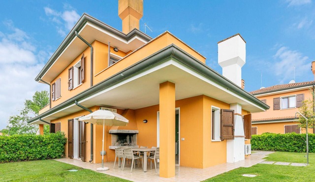 2 bedroom stunning home in Albarella RO