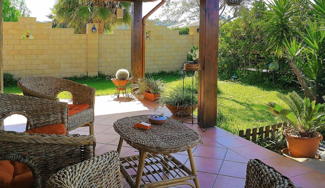 2 bedrooms, 2 Bathrooms Villa, near the Sea, Garden, AC, 10 minutes from Cefalu