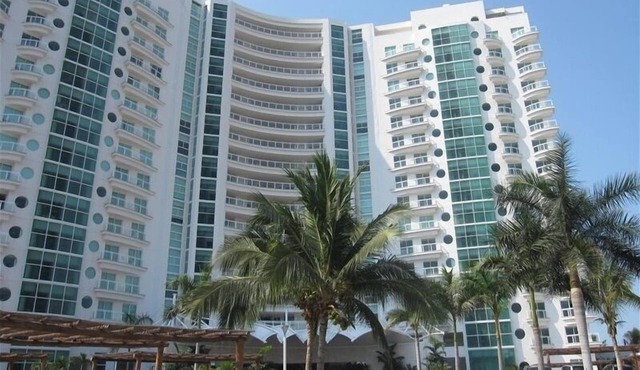 2 bedrooms 2 bathrooms,fantastic view!