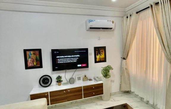 2 BEDROOMS FLAT
