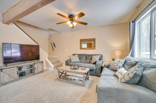 2 Blocks to Higgins Lake: Family-Friendly Home