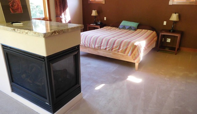 2 BR Master wing in a Soquel hideaway