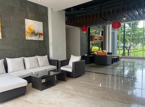 2 BR Spacious Loft Apartment