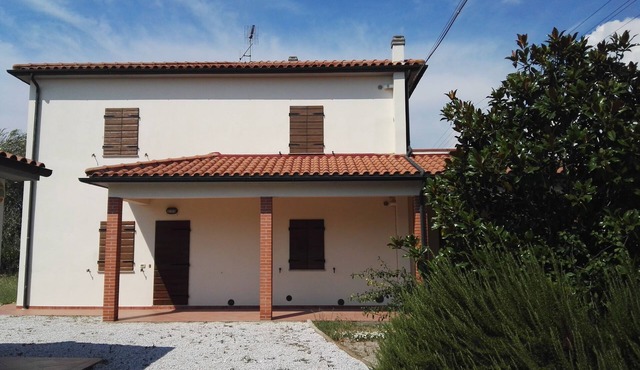 2 Campagna Campiglia M.ma 3 km from Rimigliano 5 beds Ground floor.