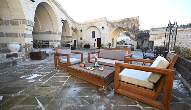 2 Cave Suites Overlooking Seraphim’s Lush, Peaceful Garden, Pool and Dining!